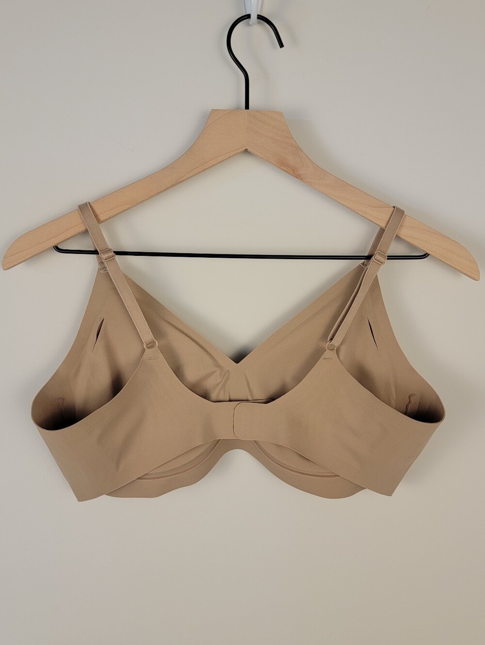 EBY Relief Bra SoftWire Seamless Flexible Support Nude Tan Size L - Picture 2 of 6